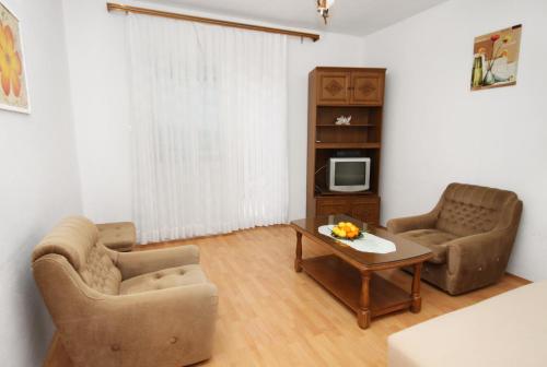 Apartments by the sea Trogir - 6023