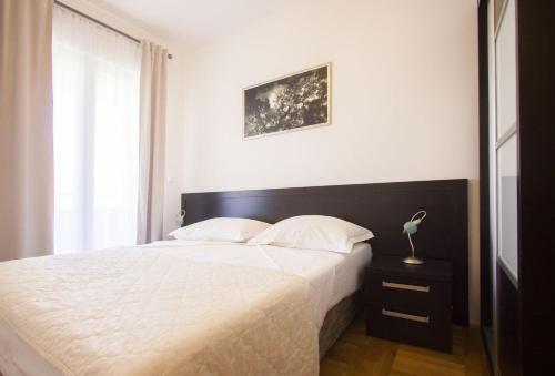 Seaside apartments with a swimming pool Okrug Gornji, Ciovo - 5959