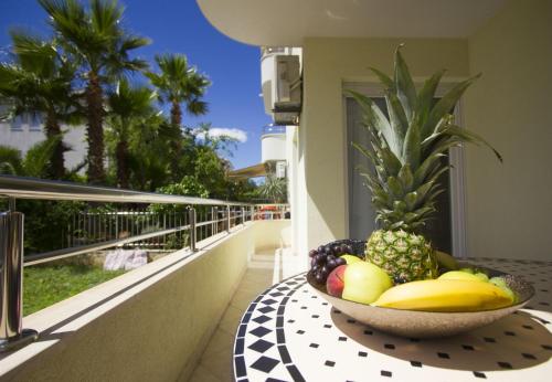 Seaside apartments with a swimming pool Okrug Gornji, Ciovo - 5960