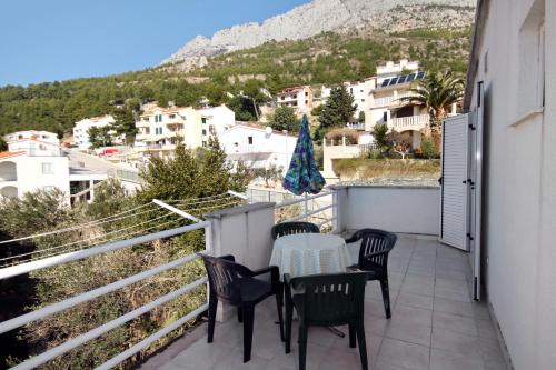Apartments with a parking space Baska Voda, Makarska - 6057