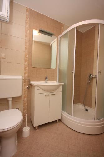Apartments by the sea Bibinje, Zadar - 6200