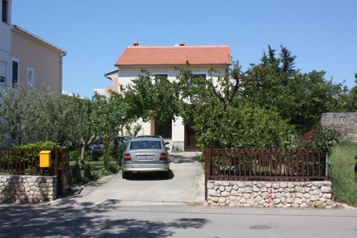 Zdjęcie z galerii obiektu Apartments with a parking space Turanj, Biograd - 6212 w mieście Turanj