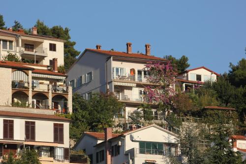 Apartment Rabac 7410e – Photos 2