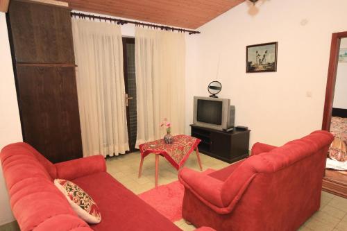 Apartments with parking space Rogoznica - 7541