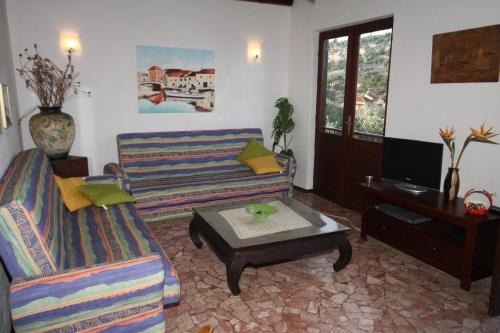Seaside holiday house Razanj, Rogoznica - 7514