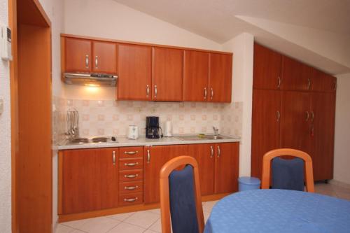 Family-friendly apartments with swimming pool Seget Vranjica, Trogir - 7559