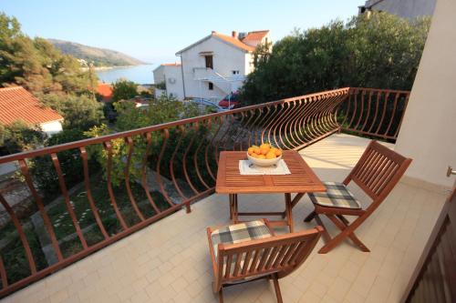 Seaside holiday house Okrug Gornji, Ciovo - 7513
