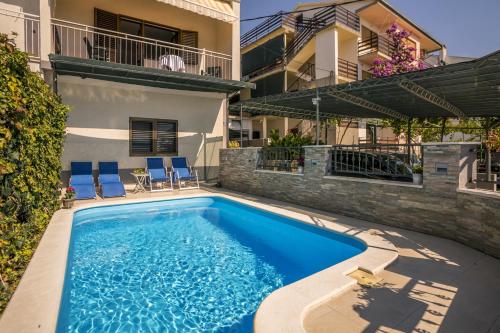 Family-friendly apartments with swimming pool Podstrana, Split - 7539
