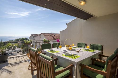 Family-friendly apartments with swimming pool Podstrana, Split - 7539