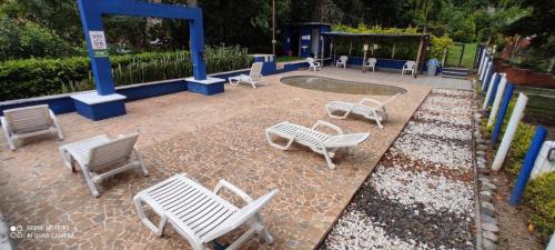 Taman di luar Apartasol San Jeronimo