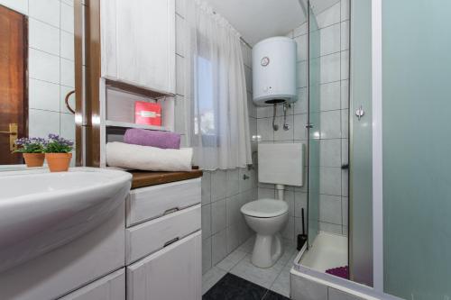 Apartments by the sea Okrug Gornji, Ciovo - 6078
