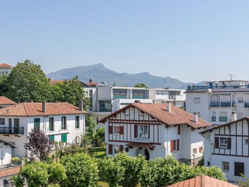 Appartement moderne au centre-ville avec parking à Saint-Jean-de-Luz - FR-1-4-646