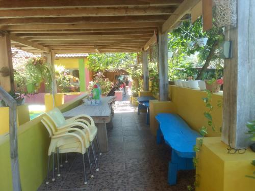 Χώρος καθιστικού στο Alola inn