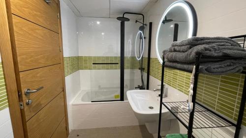 Ванна кімната в VENEZIOLA PARADISE, spa & gym