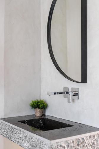Φωτογραφία από το άλμπουμ του Amalthia Luxury Suites στο Πολύχρονο