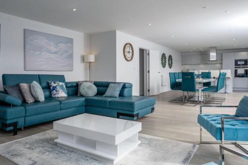Coin salon dans l'établissement 6 Challacombe - Luxury Apartment at Byron Woolacombe, only 4 minute walk to Woolacombe Beach!