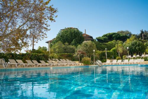 Kolam renang di atau dekat dengan Hotel Estoril Eden