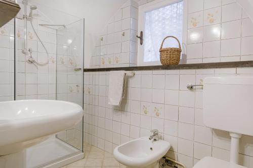 Ένα μπάνιο στο Casa Sant'Anna Agriturismo