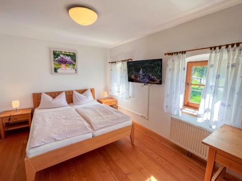 Ένα ή περισσότερα κρεβάτια σε δωμάτιο στο Holiday Home Lehner im Wald by Interhome