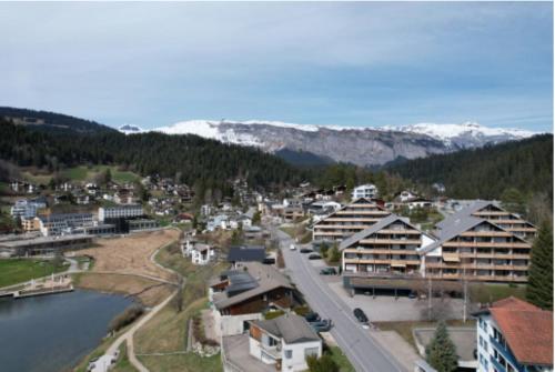 Galeriebild der Unterkunft Lovely 1-bedroom vacation studio apartment with pool and sauna in Laax