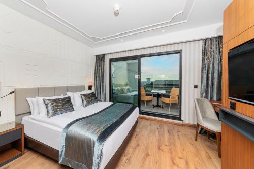 Superior King Room