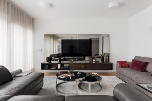 Modern 3BR with Terrace in Benfica by Host For Us