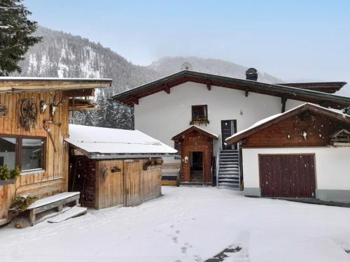 Apartment Elisabeth by Interhome