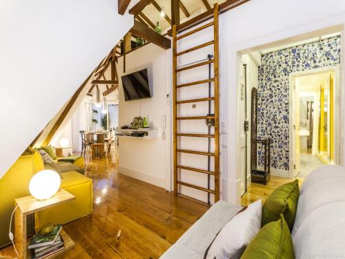Carmo Chiado Deluxe Apartment