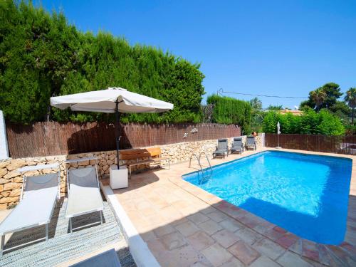 Bazén v ubytování Holiday Home La Marina by Interhome nebo v jeho okolí