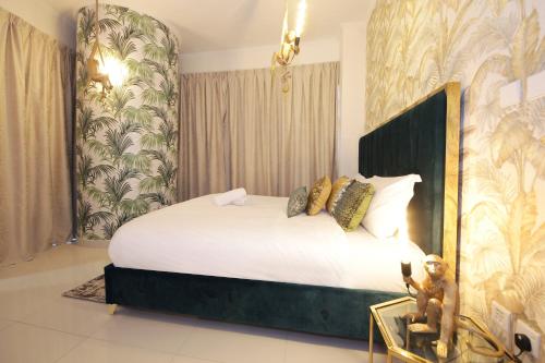 BEAUTIFUL, MODERN FURNISHED 2BR Dubai Marina 609