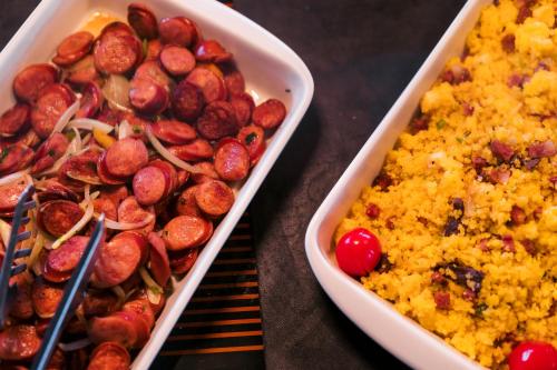 リゾートの敷地内または近くでの食事または食べ物