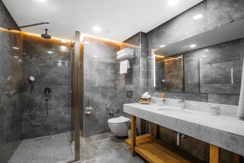 Marjan Plaza Hotelにあるバスルーム