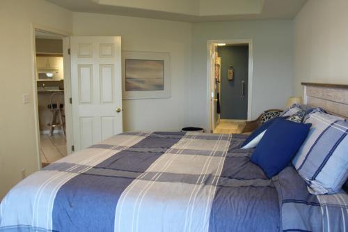 Ένα ή περισσότερα κρεβάτια σε δωμάτιο στο Lake Ozarks Get Away Topsider