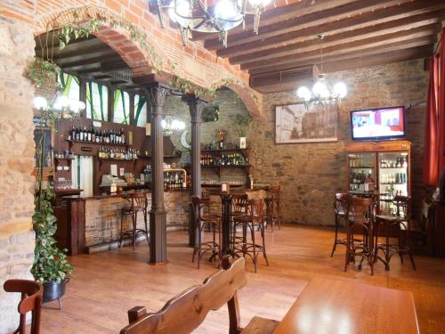 Lounge nebo bar v ubytování Hostal Virgen de la Encina