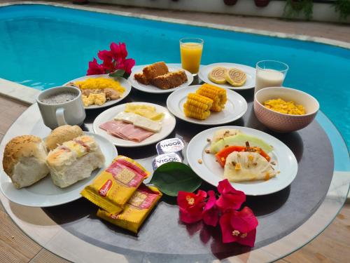 Đồ ăn tại/gần căn hộ