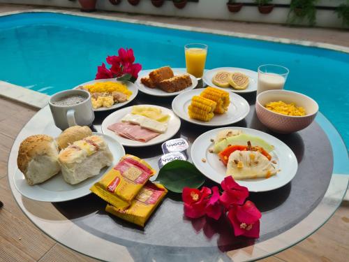 Đồ ăn tại/gần căn hộ