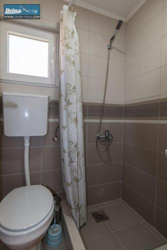 Koupelna v ubytování Apartman Raj Macevine