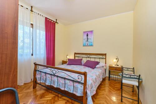 Apartments with a parking space Mali Losinj (Losinj) - 7972