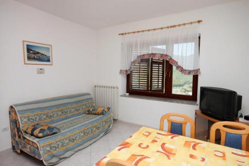 Postel nebo postele na pokoji v ubytování Apartments with a parking space Rabac, Labin - 7660
