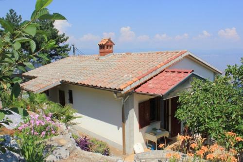 Fotografie z fotogalerie ubytování Apartments by the sea Medveja, Opatija - 7852 v destinaci Lovran