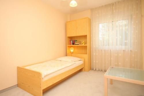 Postel nebo postele na pokoji v ubytování Family friendly house with a swimming pool Opatija - Volosko, Opatija - 7920