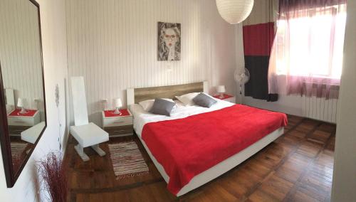 Postel nebo postele na pokoji v ubytování Apartments with a parking space Opatija - 7902