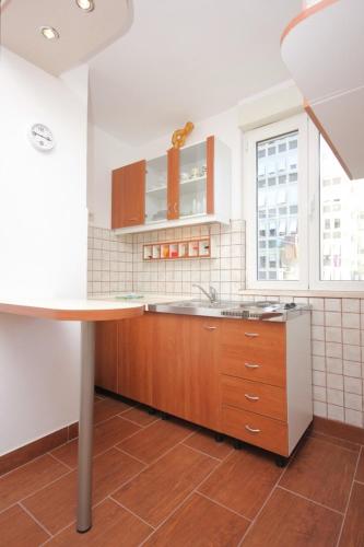 Apartments with WiFi Split - 7907