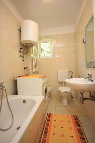 Apartments with parking space Lovran, Opatija - 7713