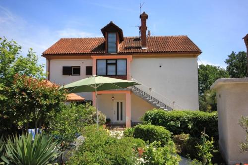 Apartments with parking space Opric, Opatija - 7715