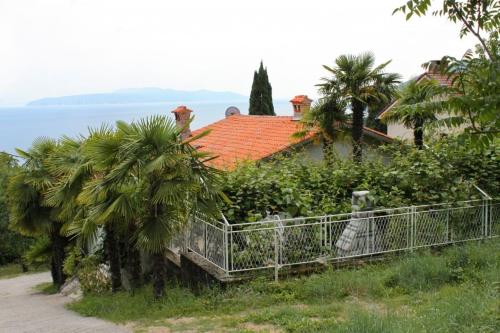 Apartments with a parking space Icici, Opatija - 7822