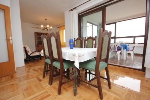 Apartments with a parking space Mali Losinj (Losinj) - 7944