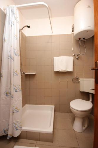 Apartments with a parking space Mali Losinj (Losinj) - 7940