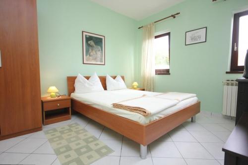 Apartments with a parking space Mali Losinj (Losinj) - 7939