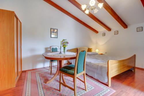 Apartment Mali Losinj 7942a